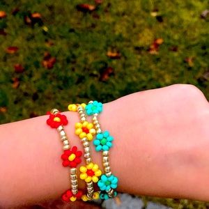 Daisy bracelets